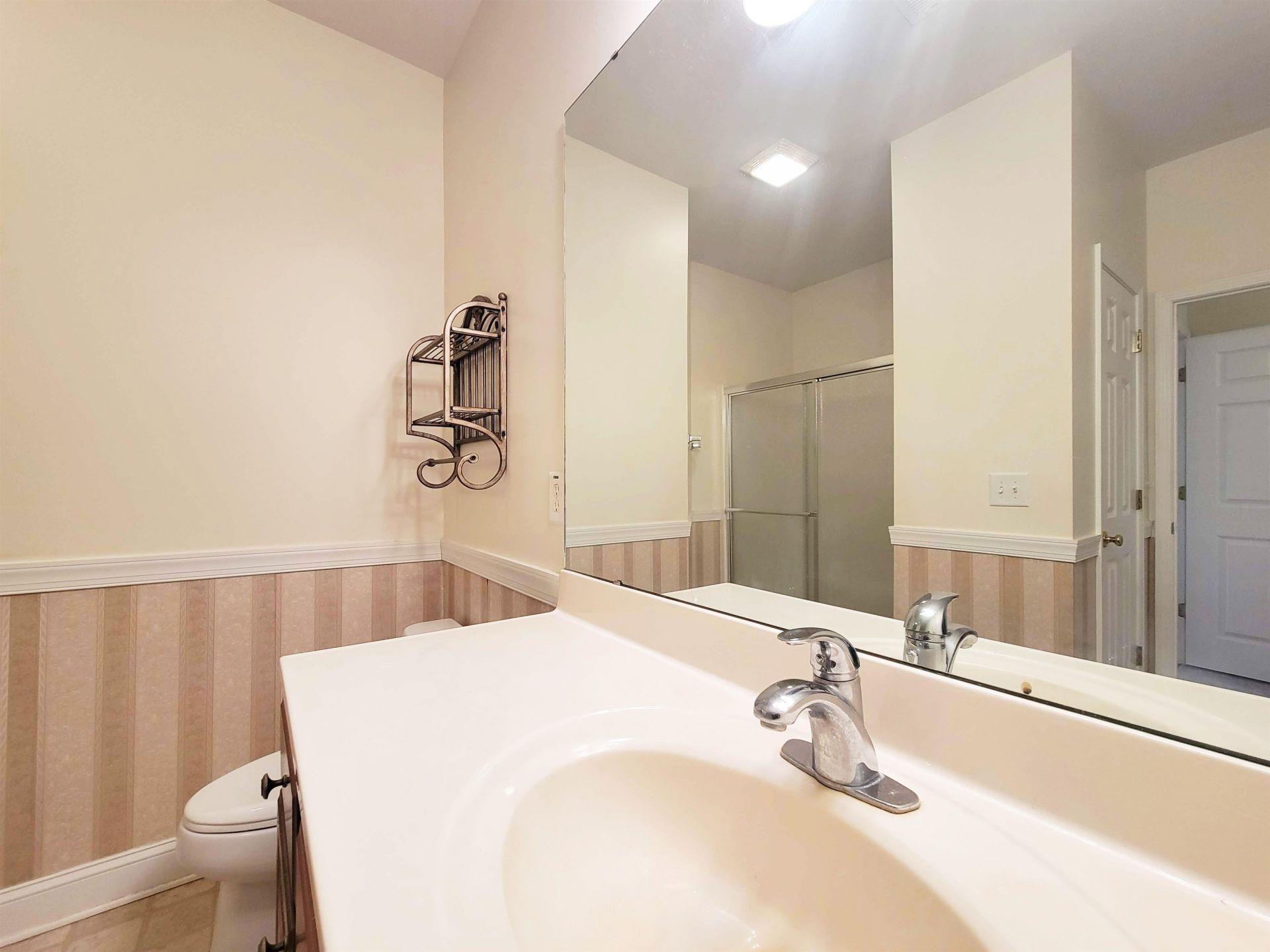 748 Santo Dr.  Photo 4