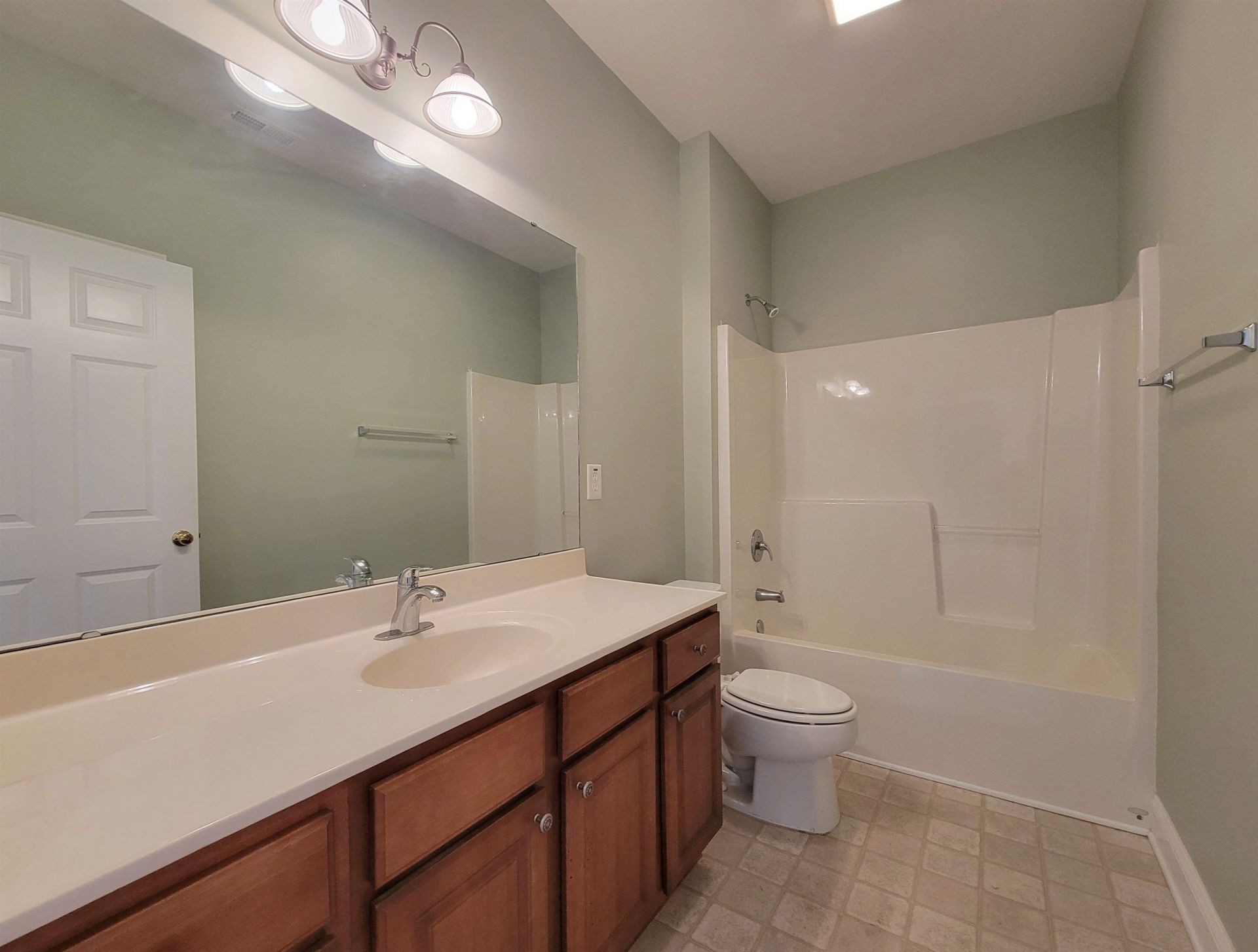 748 Santo Dr.  Photo 9