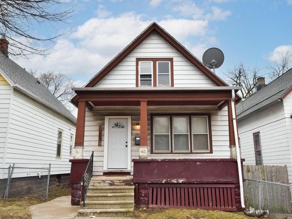 1225 W Keefe AVENUE, Milwaukee, WI 53206