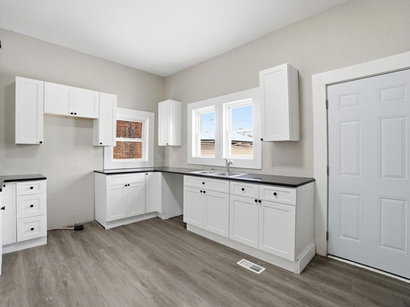 1210 S Limestone Street, Springfield, OH 45505 Photo 14