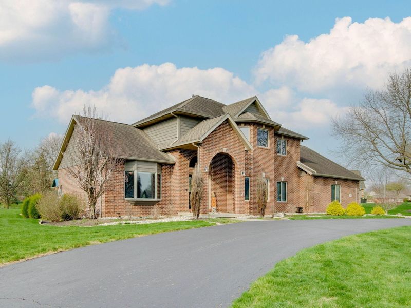 2889 Stoneybrook Drive, Lima, OH 45805 Photo 3