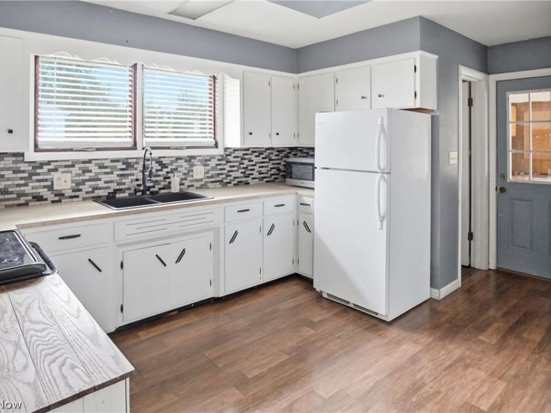 12360 2nd Avenue, Trinway, OH 43842 Photo 11