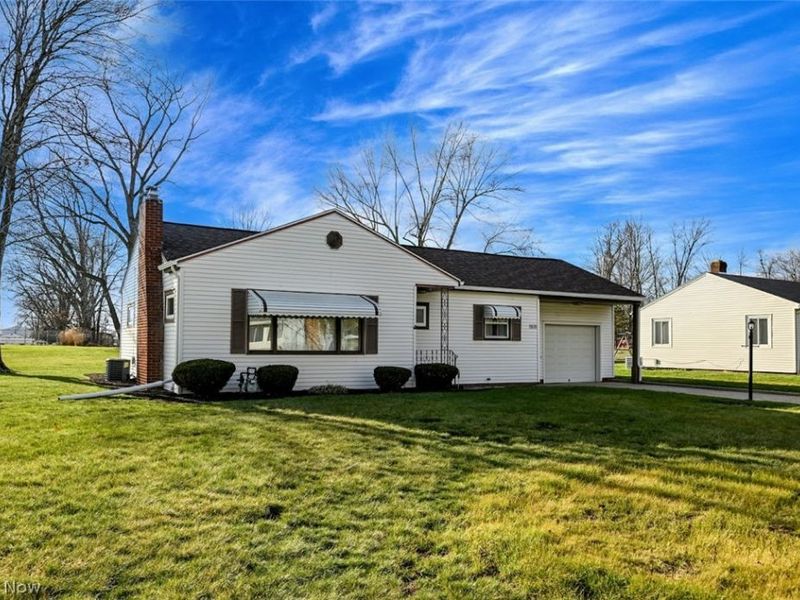 5838 Harter Home Drive, Akron, OH 44319 Photo 2