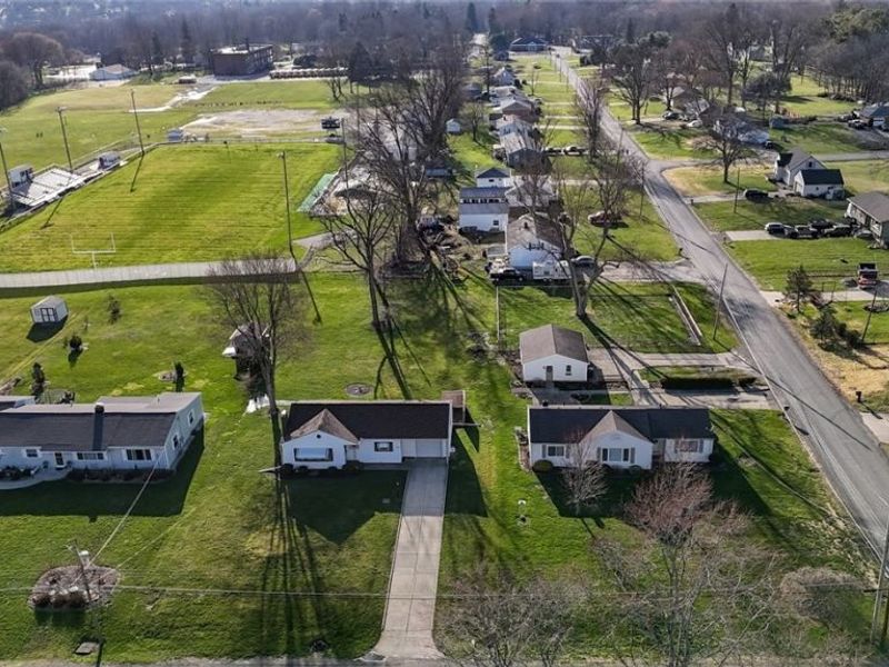 5838 Harter Home Drive, Akron, OH 44319 Photo 9