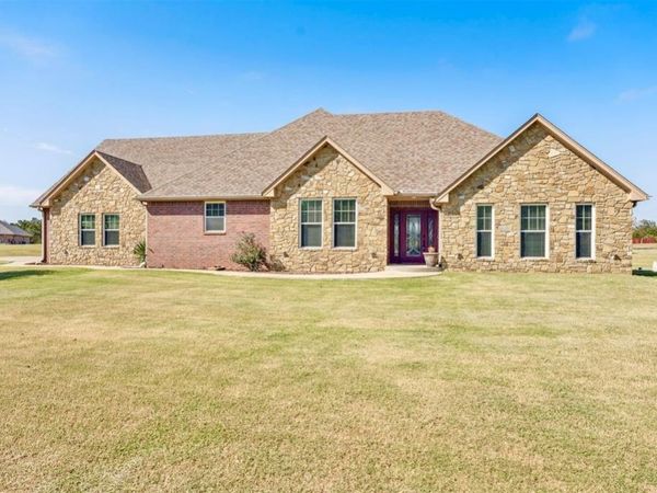 4 Raymond Road, Shawnee, OK 74801