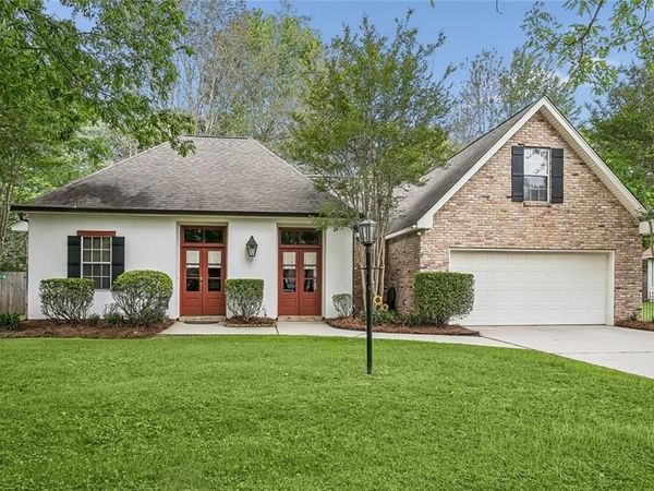 2326 CROSSING Court, Mandeville, LA 70448