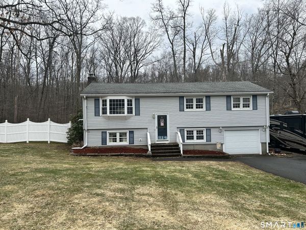 72 Willie, Tolland, CT 06084