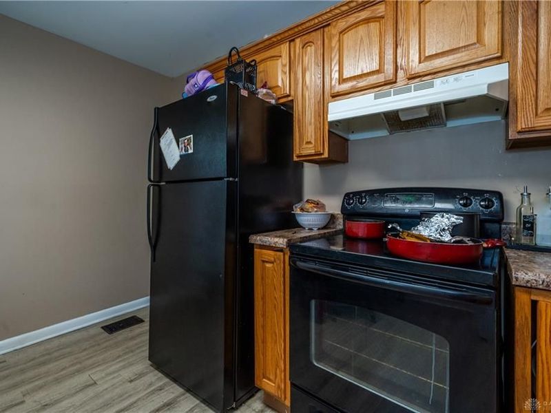 4141 Redonda Lane, Dayton, OH 45416 Photo 9