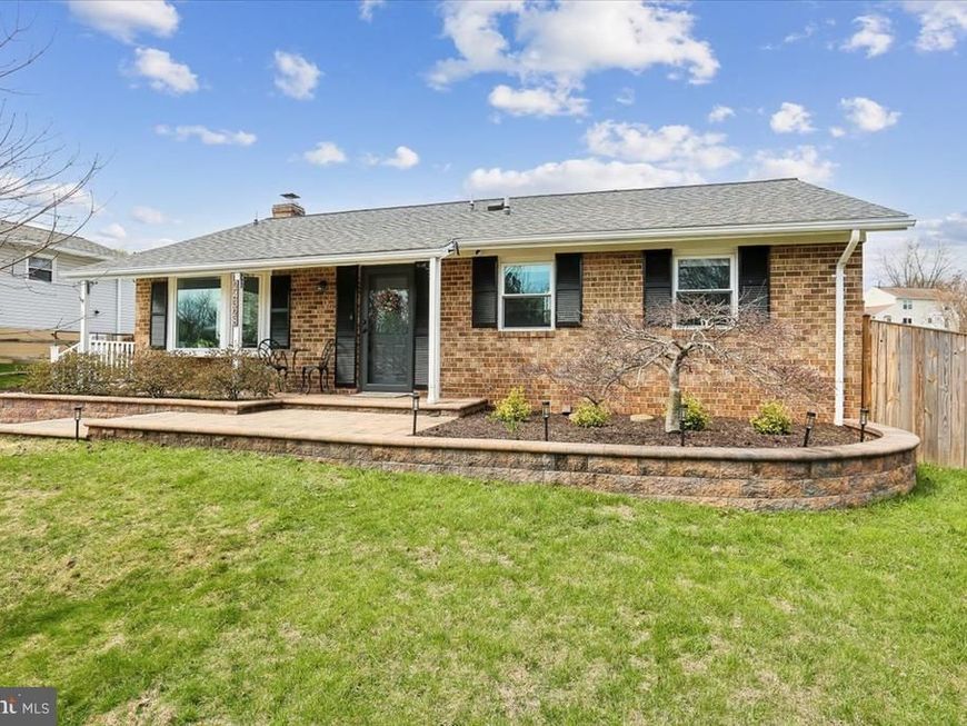 24328 Flamingo Terrace, Gaithersburg, MD 20882 Main Photo