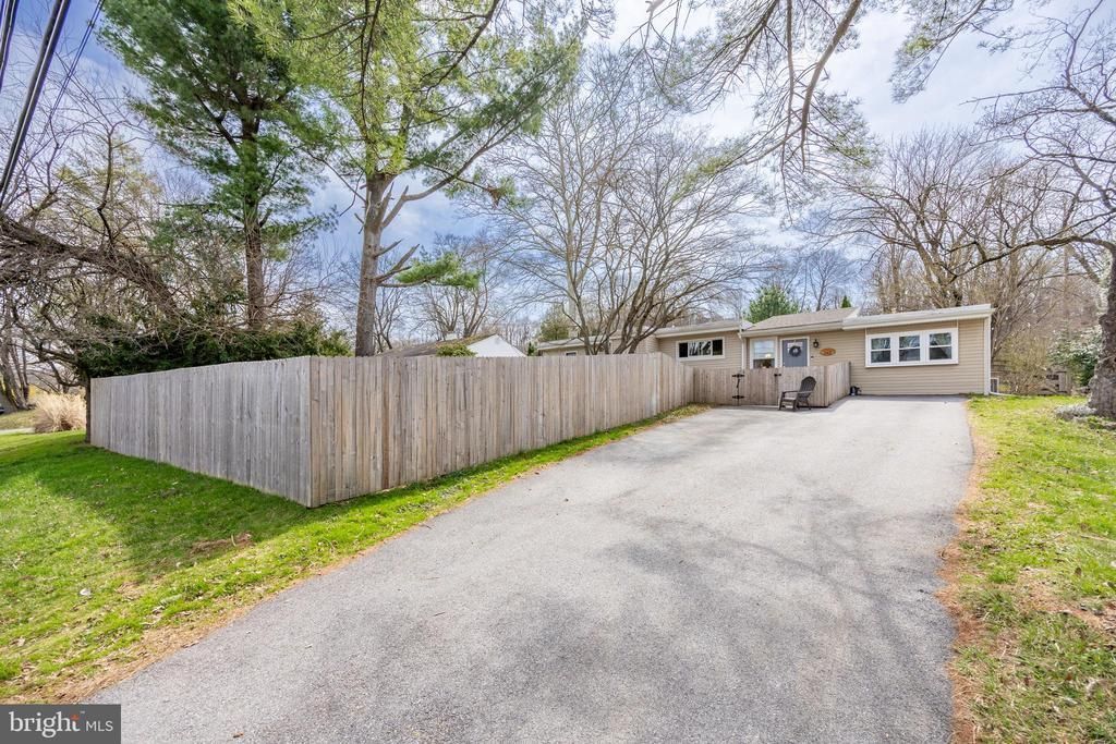 242 BYERS ROAD, CHESTER SPRINGS, PA 19425