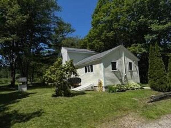 27 Dodge Road, Edgecomb, ME 04556