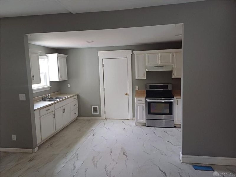 37 N Kilmer Street, Dayton, OH 45417 Photo 2