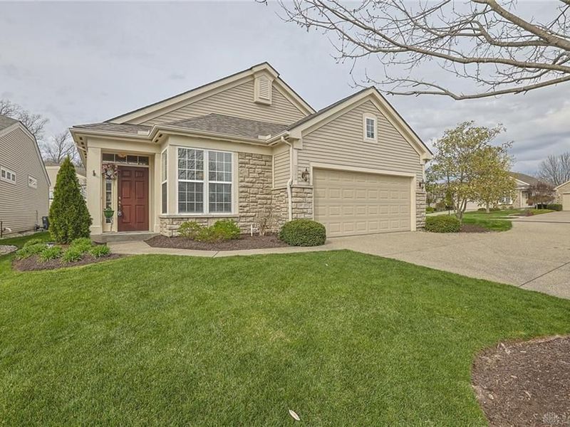 1301 Blackhorse Run, Lebanon, OH 45036 Photo 2