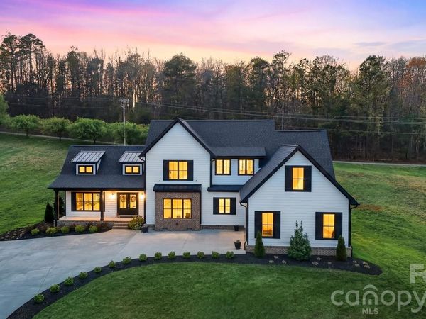 157 Franklin Lane, Taylorsville, NC 28681