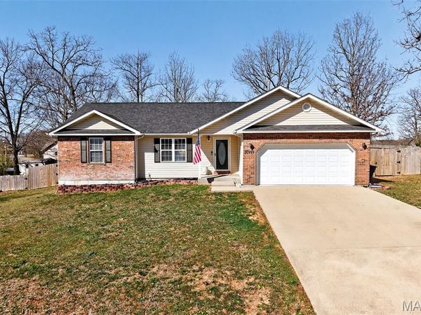 20999 Lacombe Road , Waynesville, MO 65583