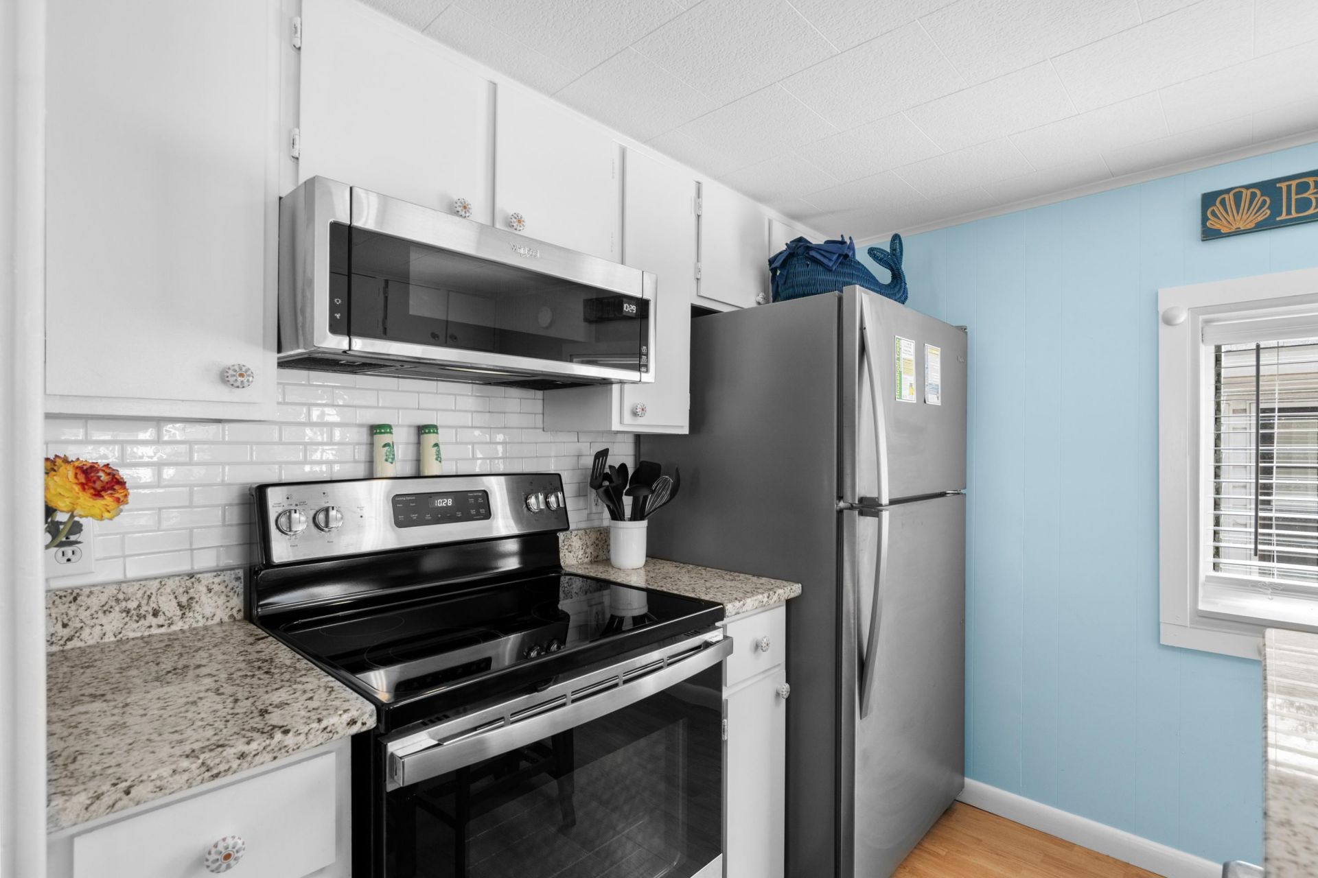 6001 - 1805 S Kings Hwy.  Photo 19