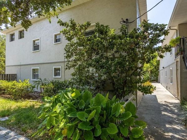 1011 S MOODY AVENUE , Unit 12, TAMPA, FL 33629