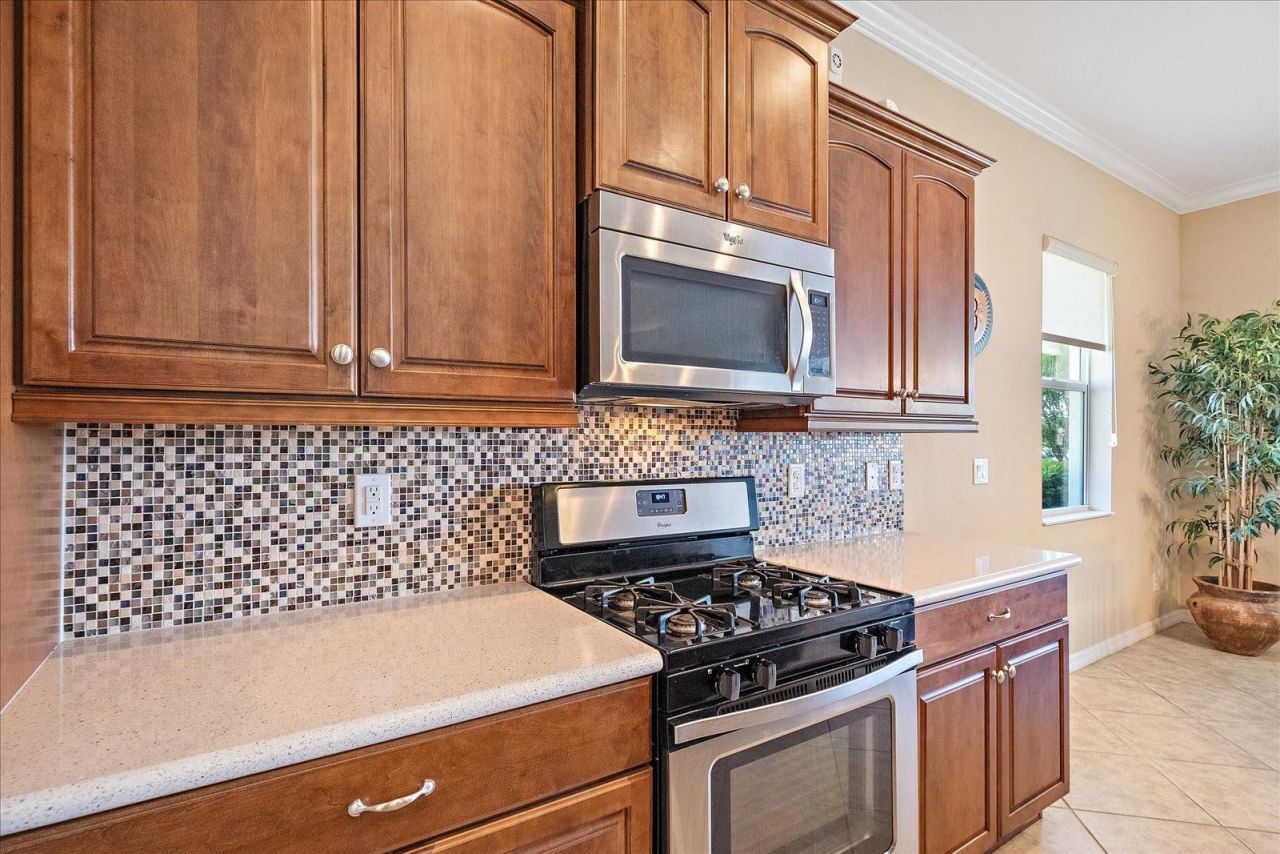 5040 Lake Overlook Avenue , Bradenton, FL 34208 Photo