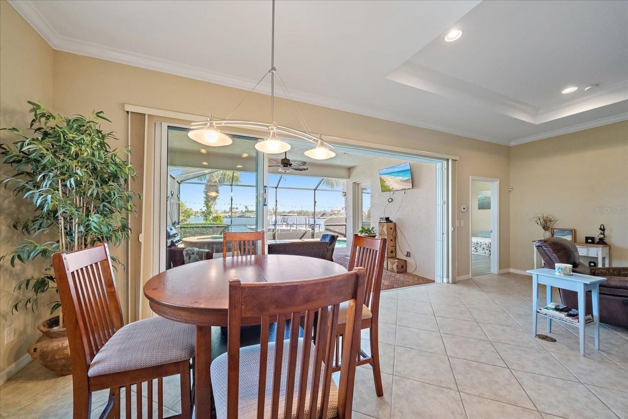 5040 Lake Overlook Avenue , Bradenton, FL 34208 Photo