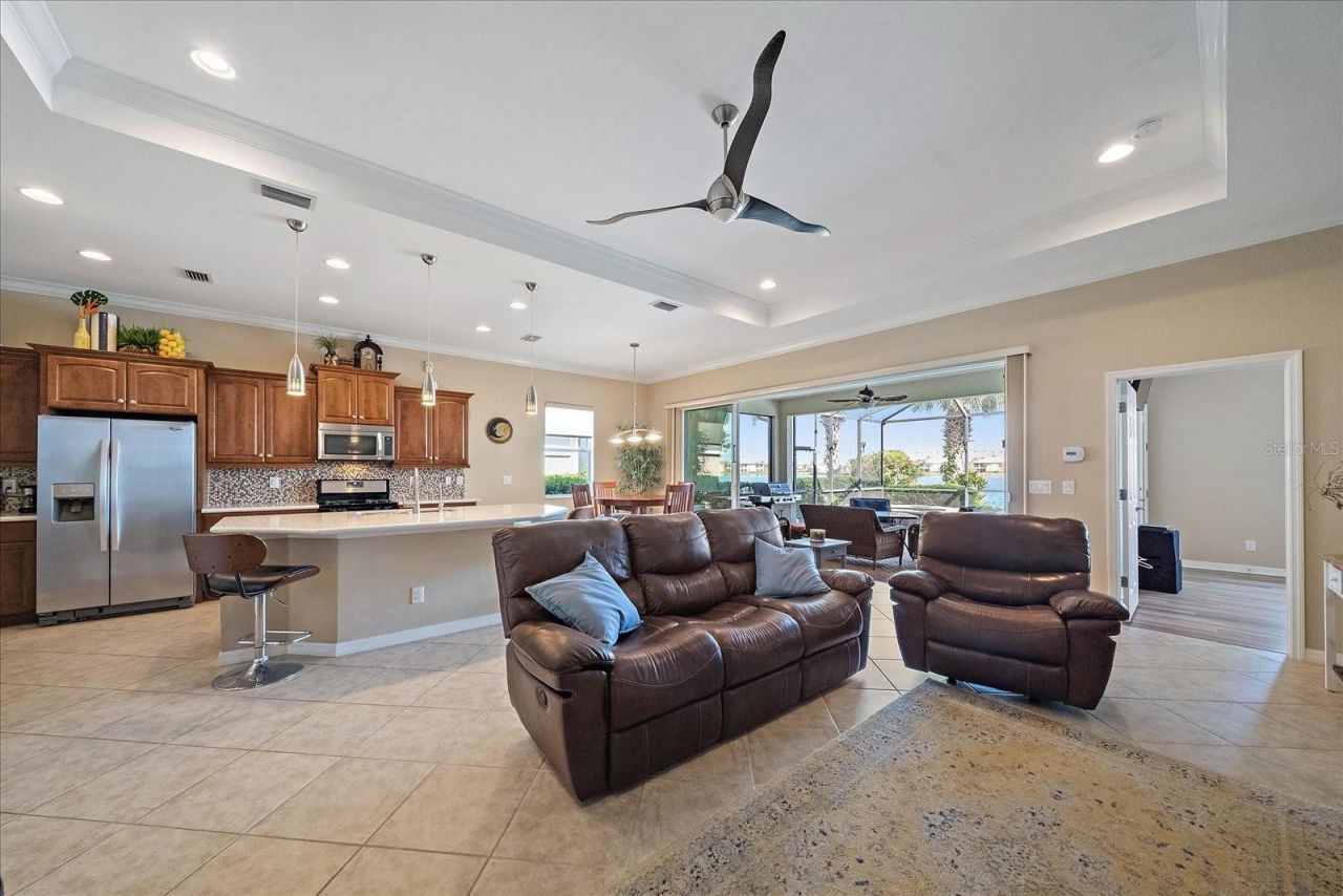 5040 Lake Overlook Avenue , Bradenton, FL 34208 Photo