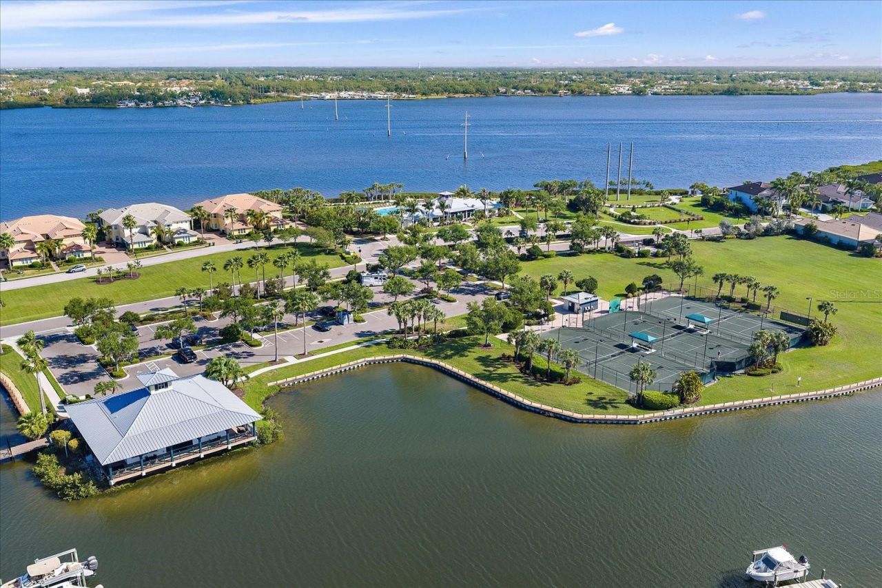 5040 Lake Overlook Avenue , Bradenton, FL 34208 Photo