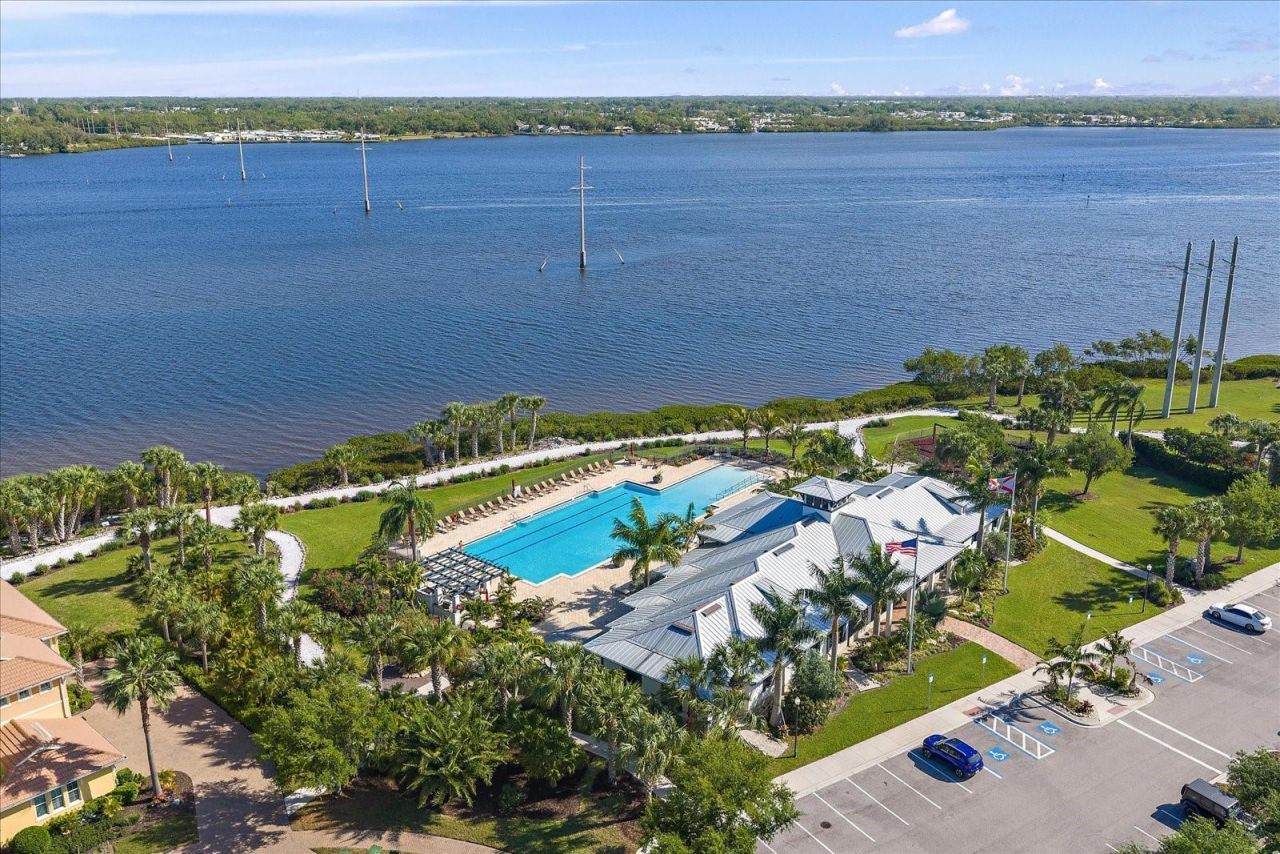 5040 Lake Overlook Avenue , Bradenton, FL 34208 Photo