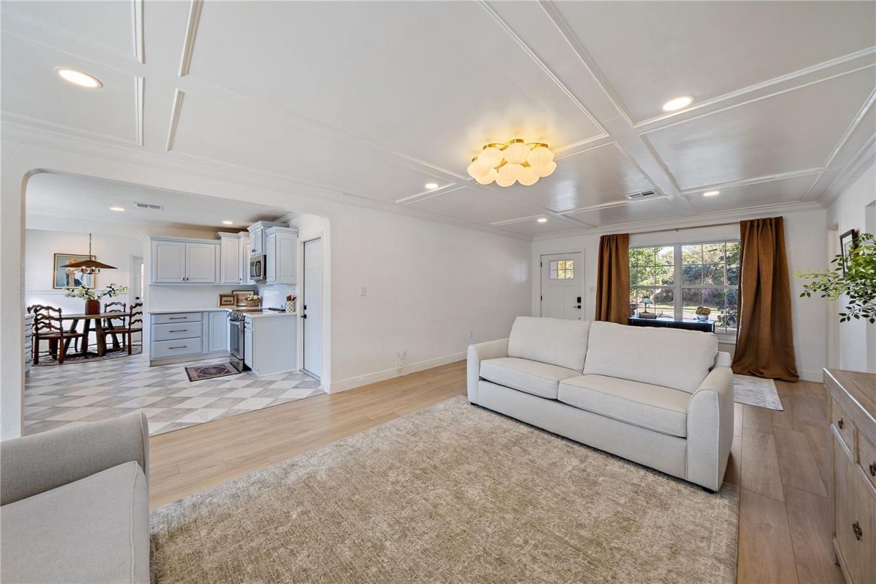 7746 Westmoreland Drive , Sarasota, FL 34243 Photo