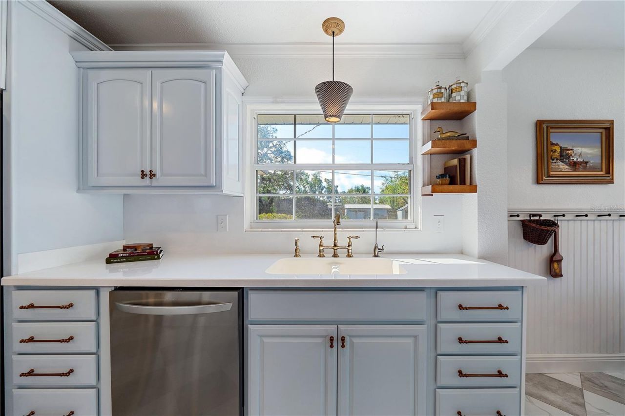 7746 Westmoreland Drive , Sarasota, FL 34243 Photo