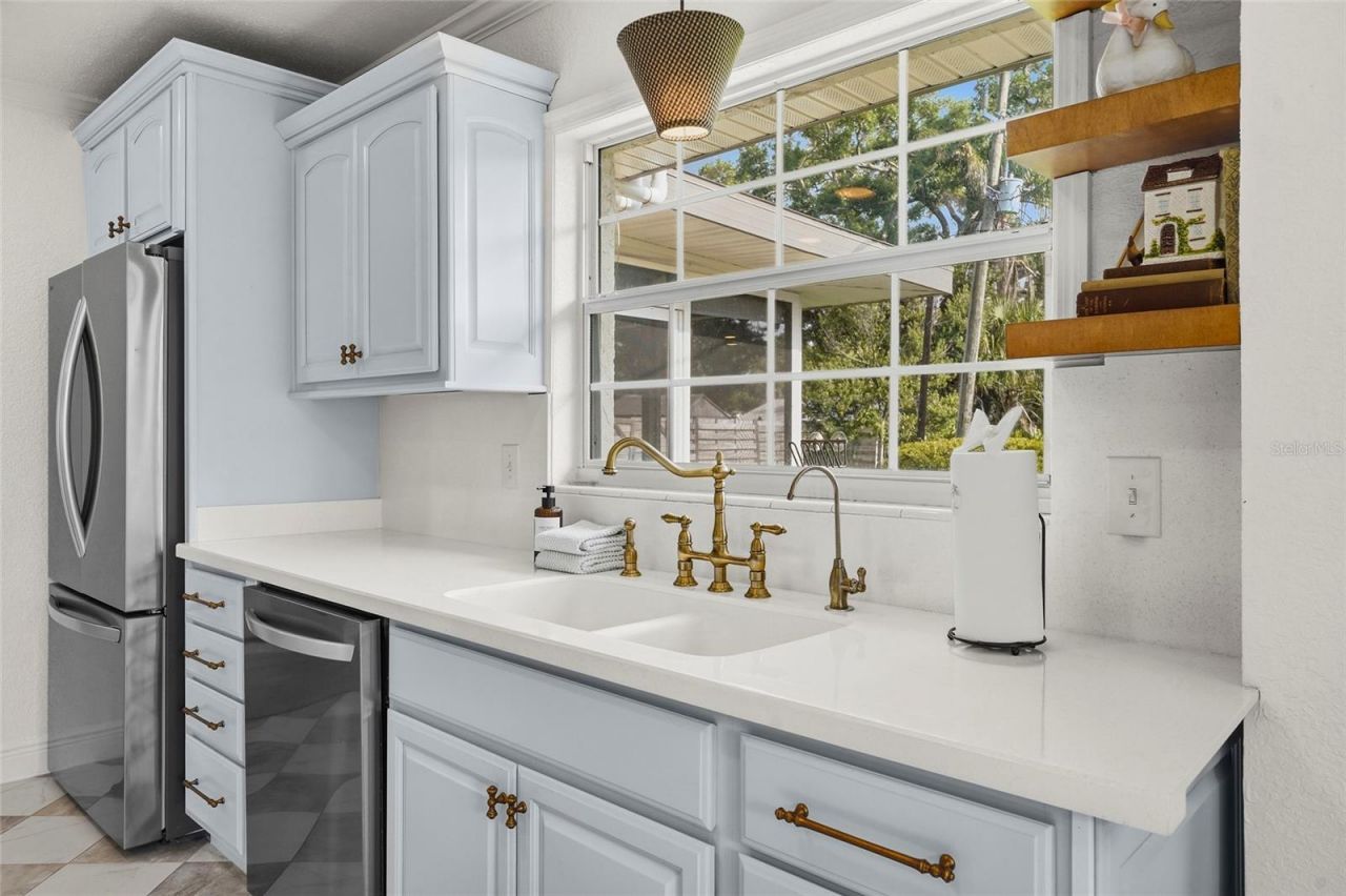 7746 Westmoreland Drive, Sarasota, FL 34243 Photo