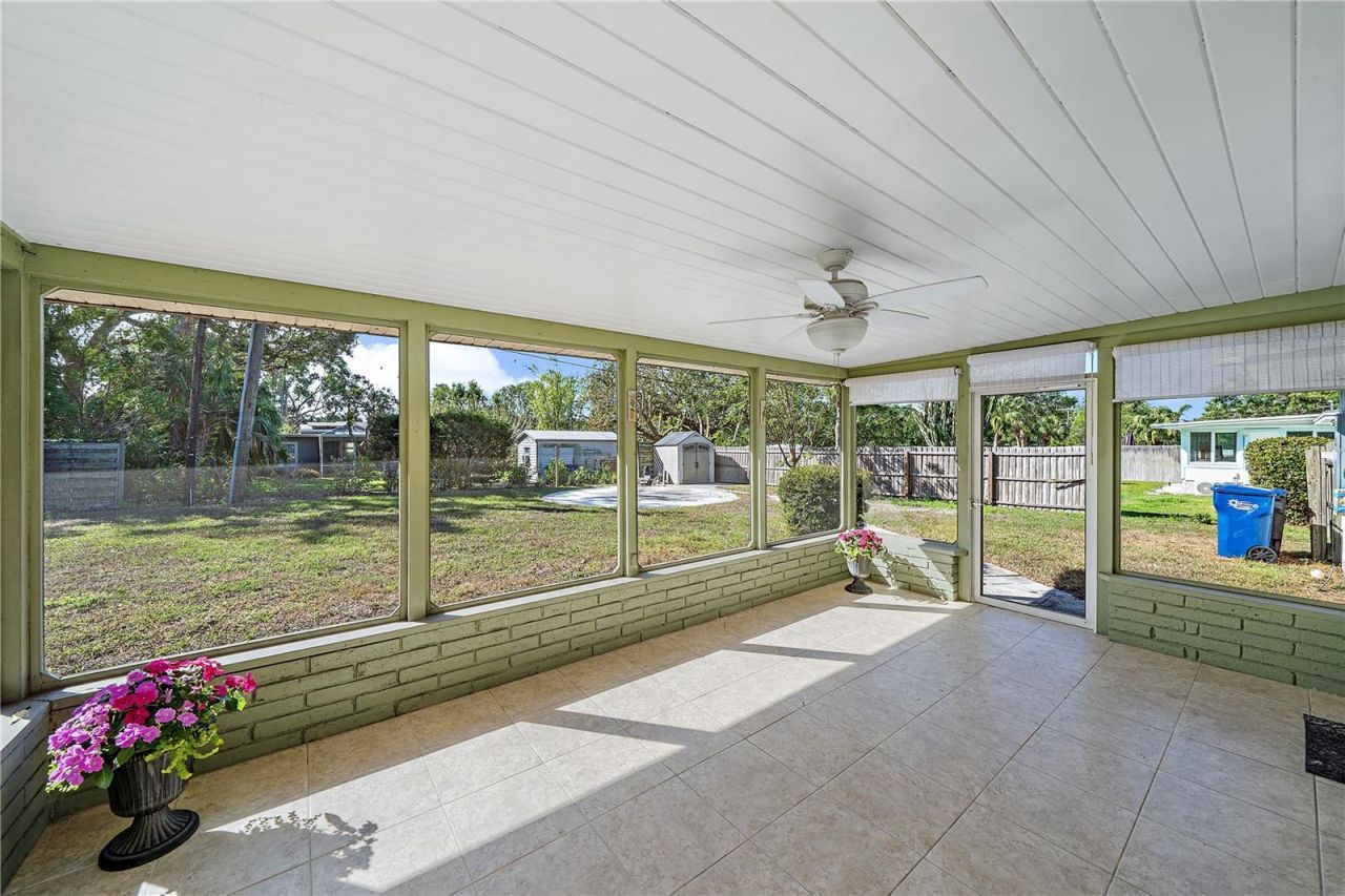 7746 Westmoreland Drive , Sarasota, FL 34243 Photo