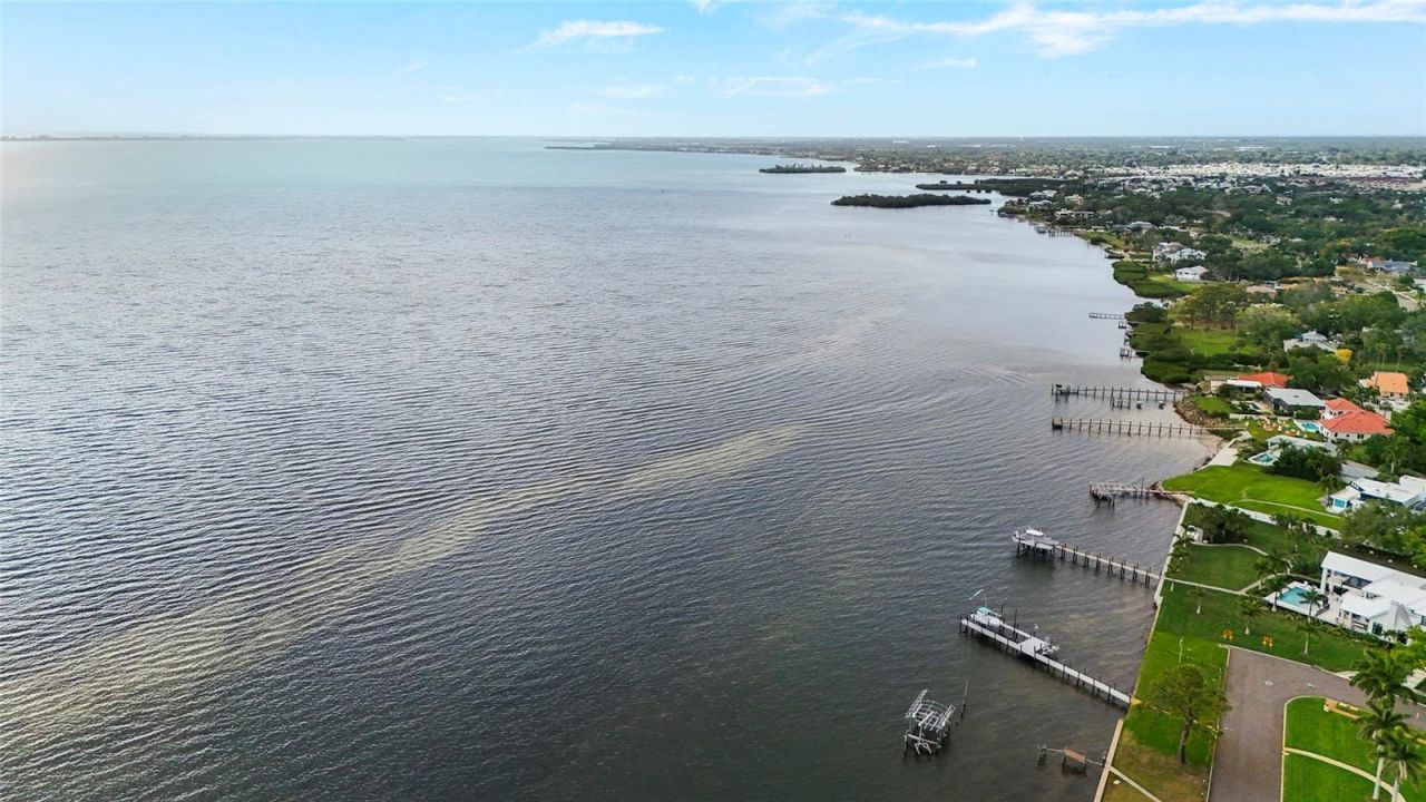 7746 Westmoreland Drive, Sarasota, FL 34243 Photo