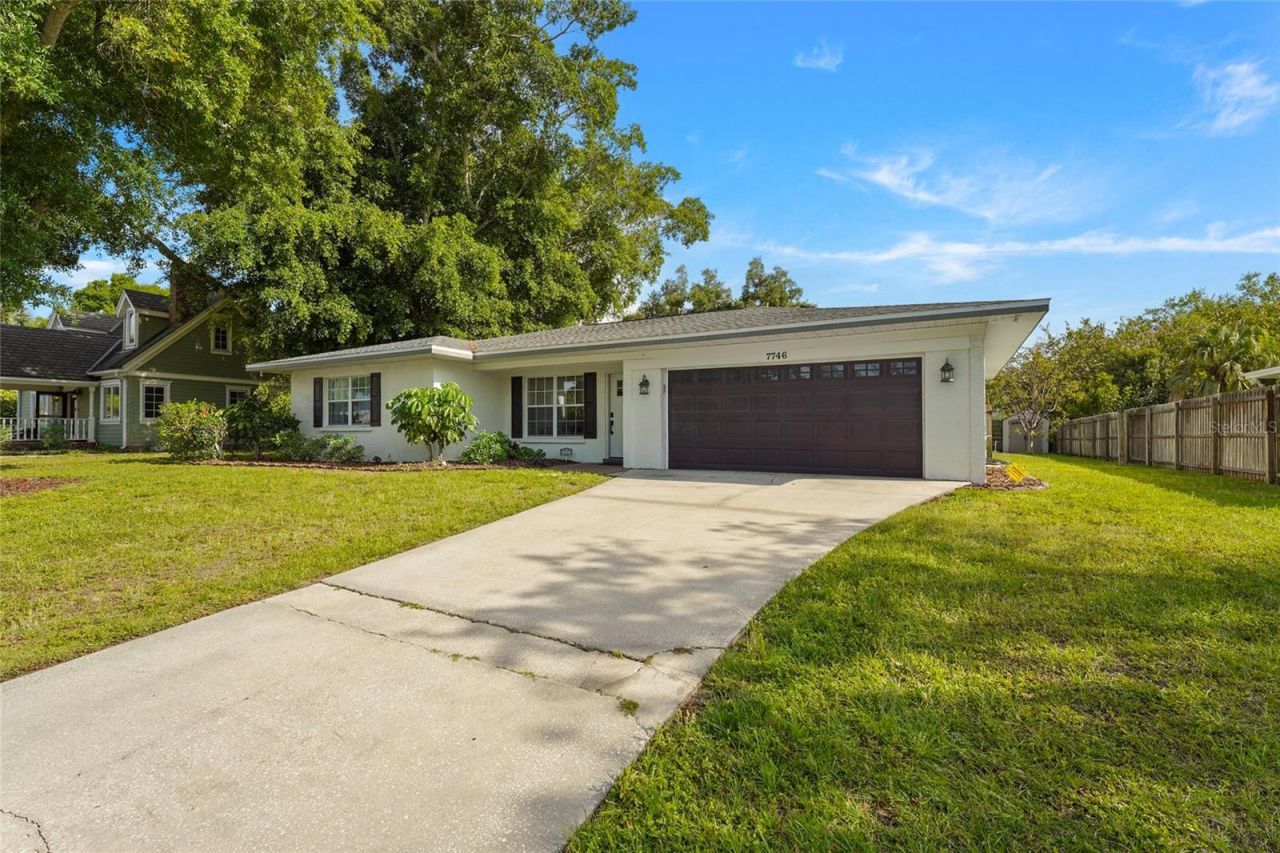 7746 Westmoreland Drive, Sarasota, FL 34243 Photo
