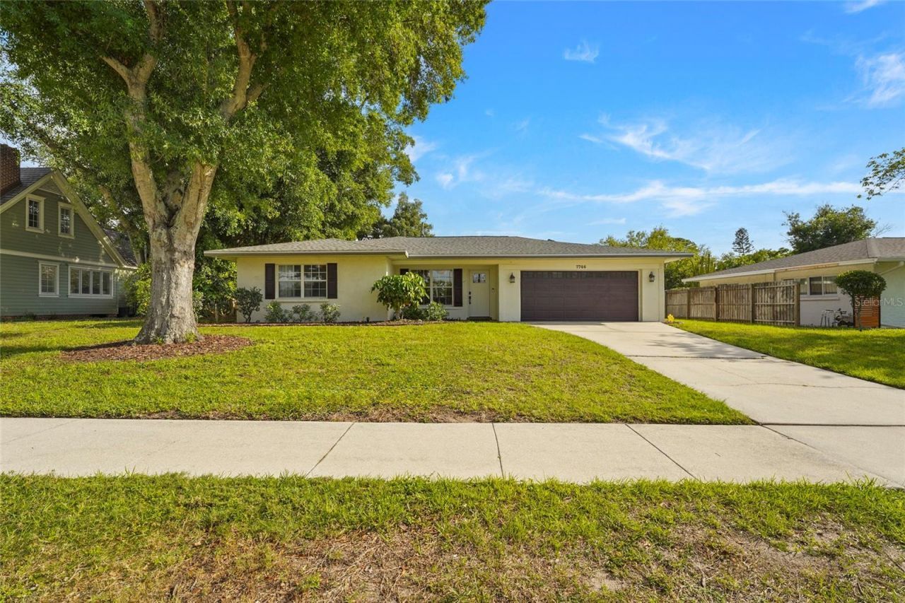 7746 Westmoreland Drive, Sarasota, FL 34243 Photo