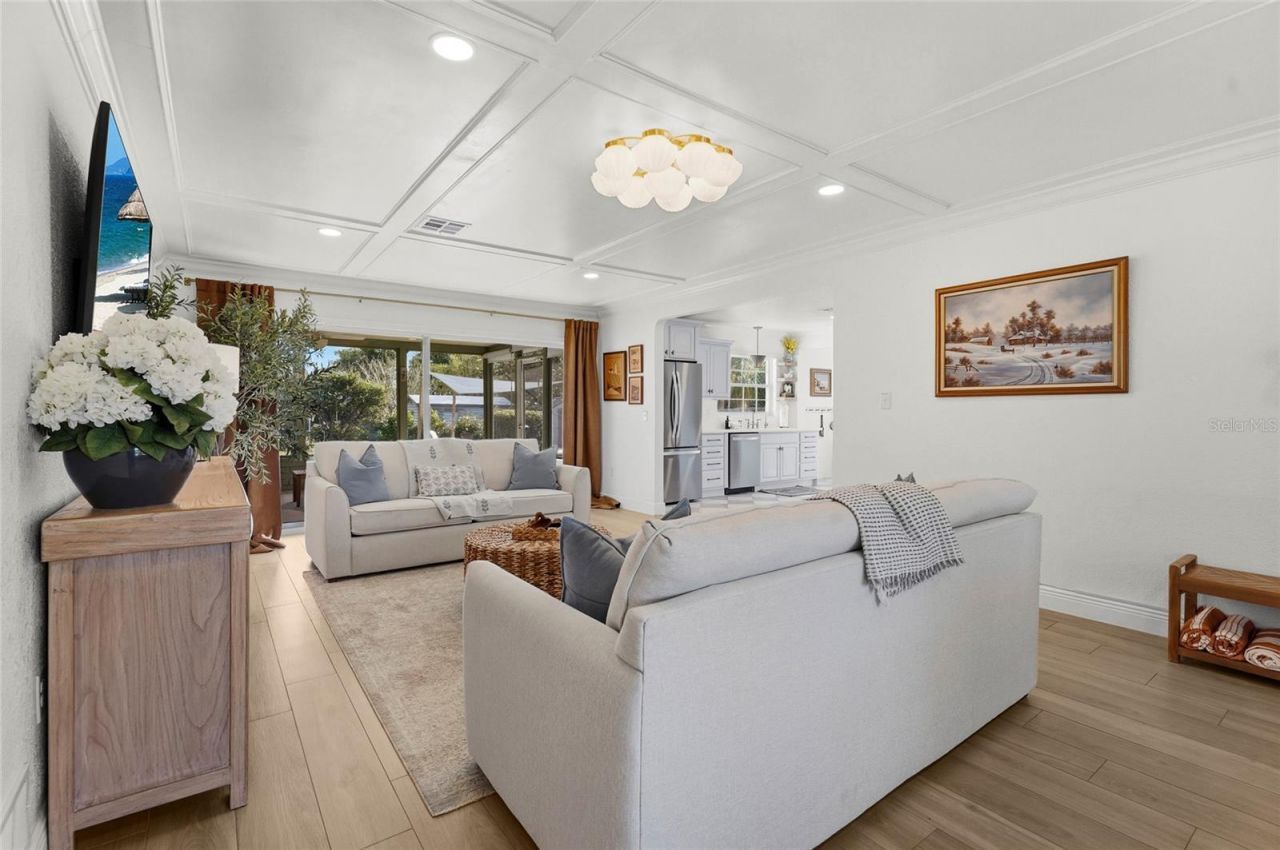 7746 Westmoreland Drive, Sarasota, FL 34243 Photo