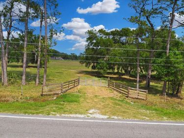 COUNTY ROAD 469 , CENTER HILL, FL 33514