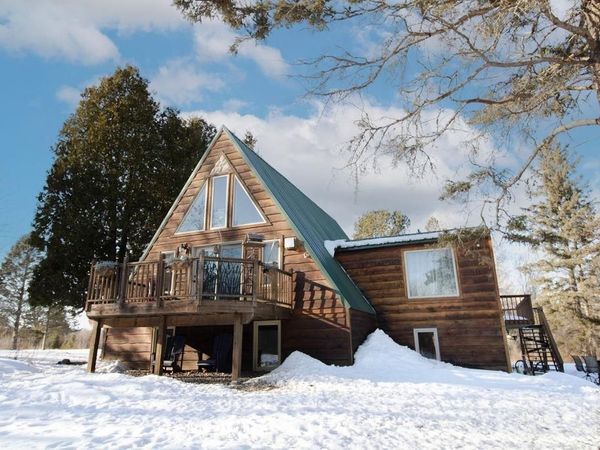 2643 Lauren Rd, Duluth, MN 55804