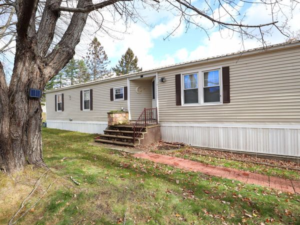 9 Lynewood Drive, Norway, ME 04268