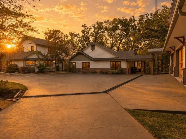 692 Private Road 5937, Emory, TX 75440