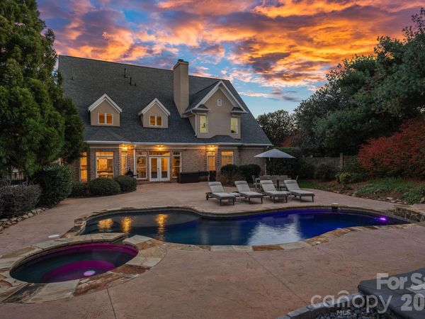 18823 Peninsula Cove Lane, Cornelius, NC 28031