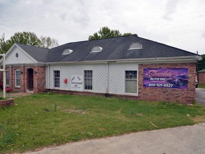 1037 W Dekalb Street , Camden, SC 29020