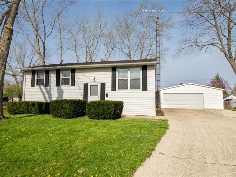 489 Caldwell Circle, Bethel Township, OH 45344 Photo 1