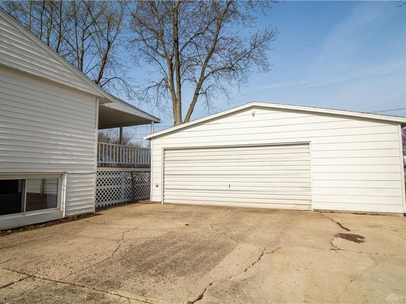 489 Caldwell Circle, Bethel Township, OH 45344 Photo 18