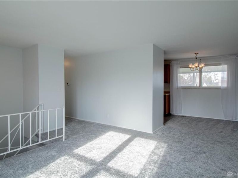 489 Caldwell Circle, Bethel Township, OH 45344 Photo 2