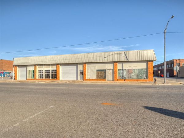 506 W Kansas Avenue, Chickasha, OK 73018