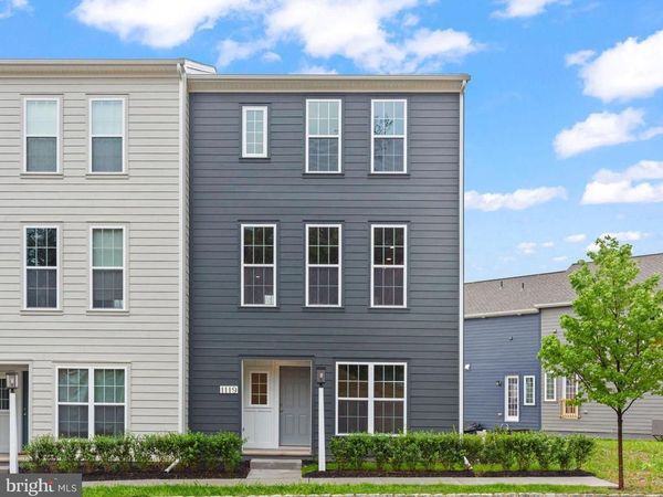 1119 JAMES STREET, MECHANICSBURG, PA 17055