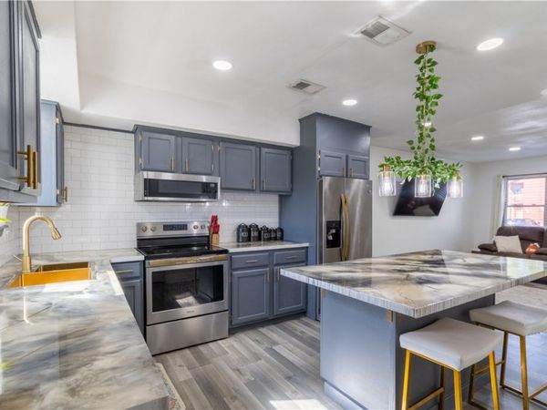 1306 N Nashville Avenue , Russellville, AR 72801