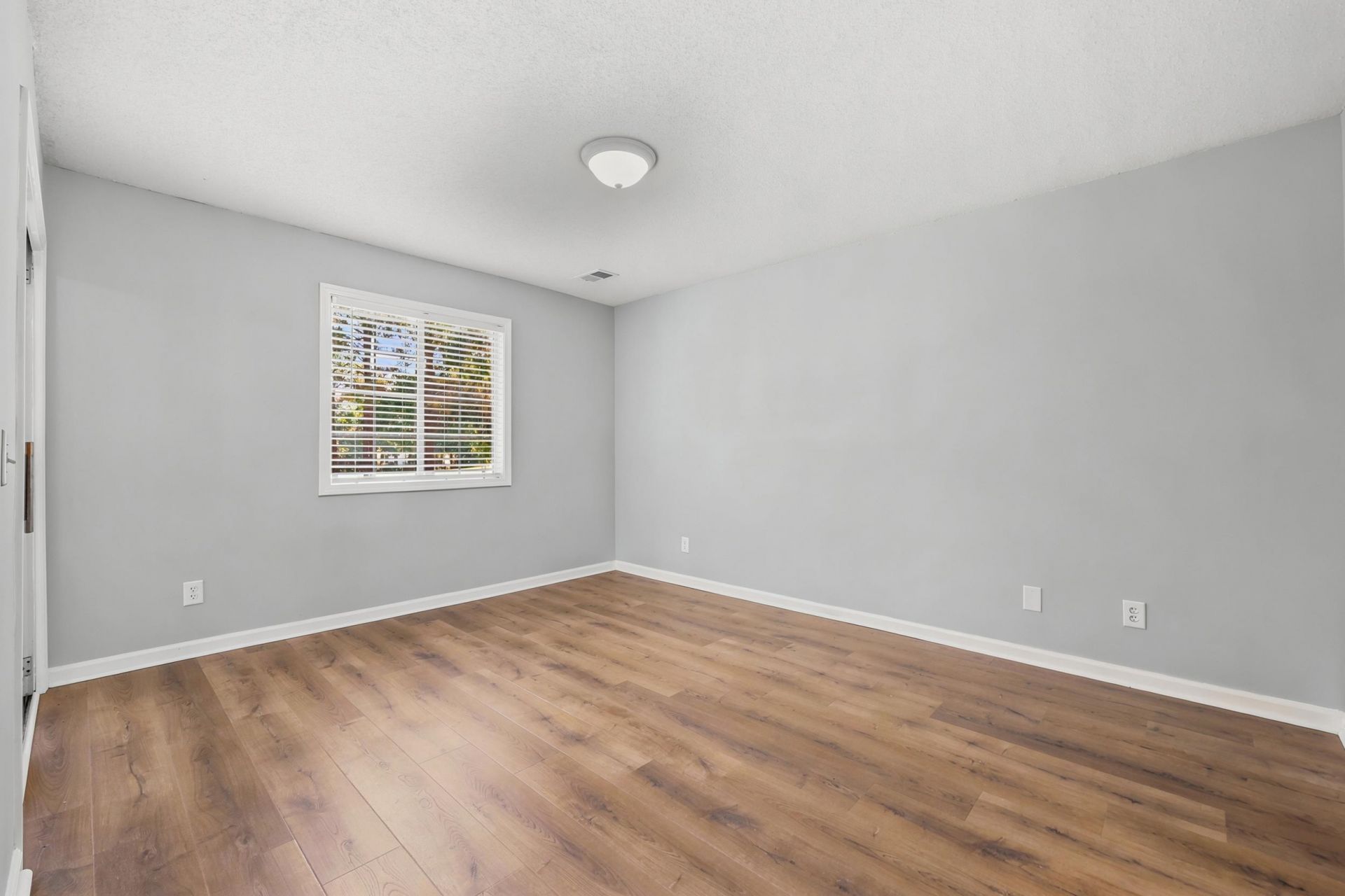 4416 Eastport Blvd. Photo 15