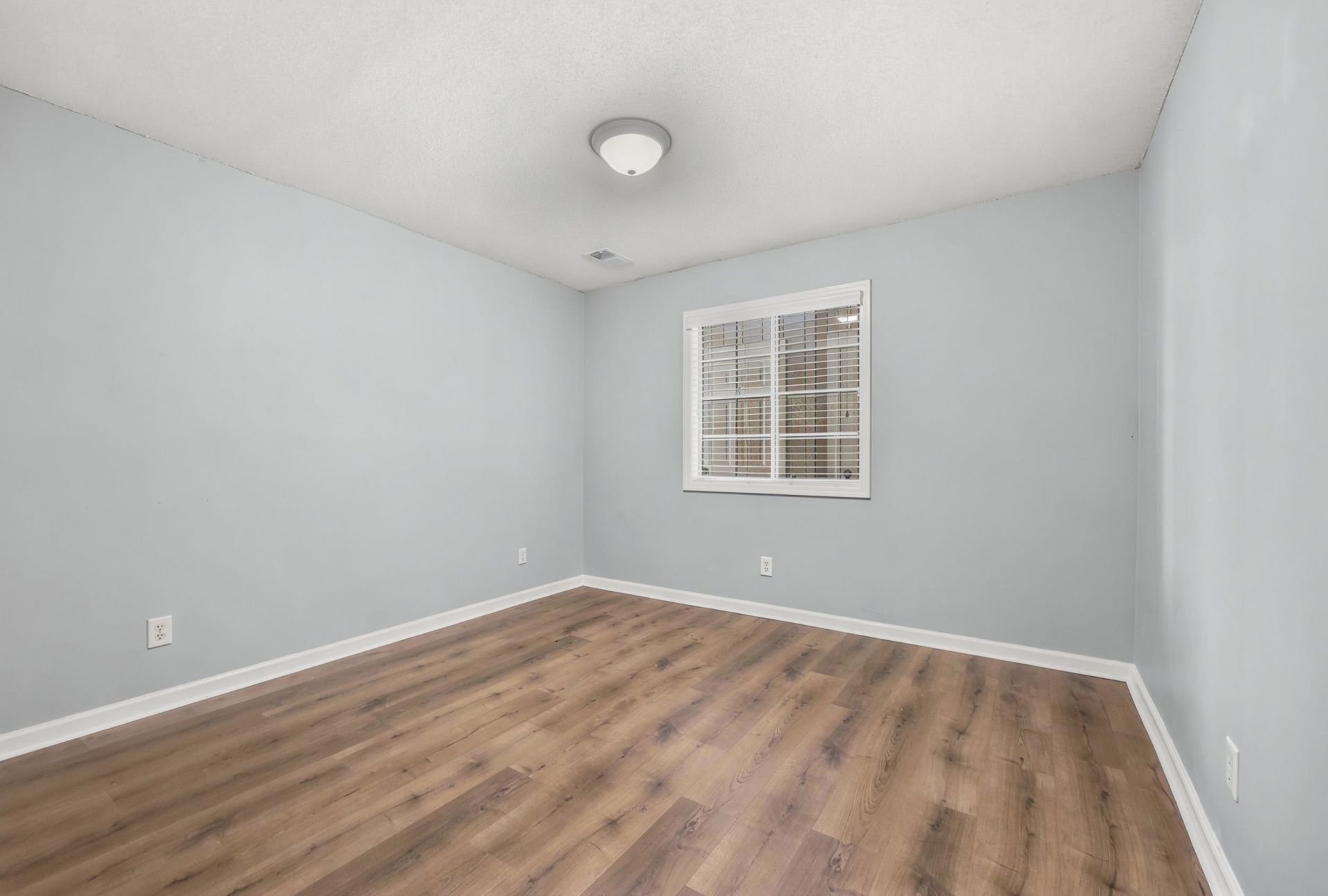 4416 Eastport Blvd. Photo 20