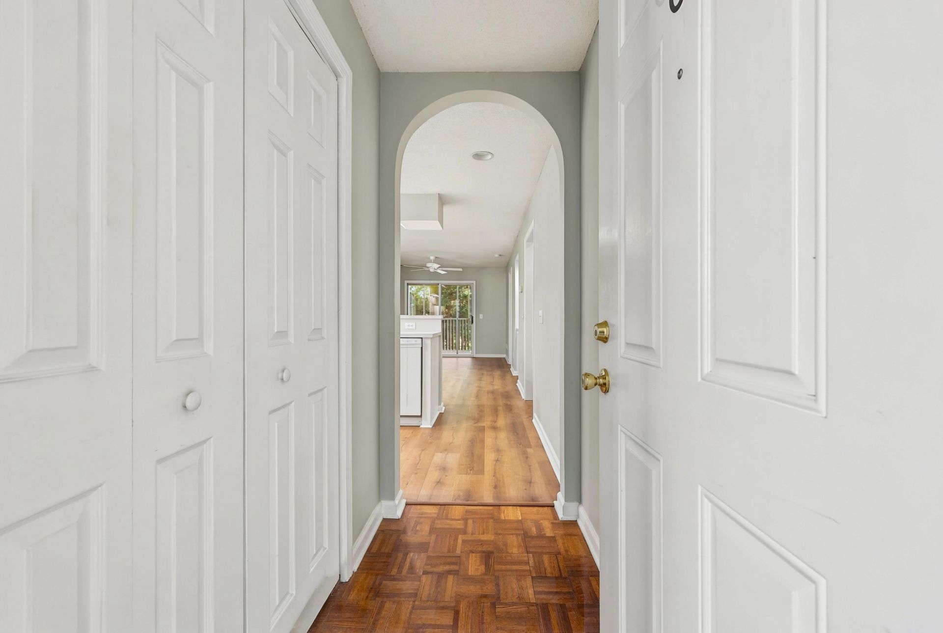 4416 Eastport Blvd. Photo 4