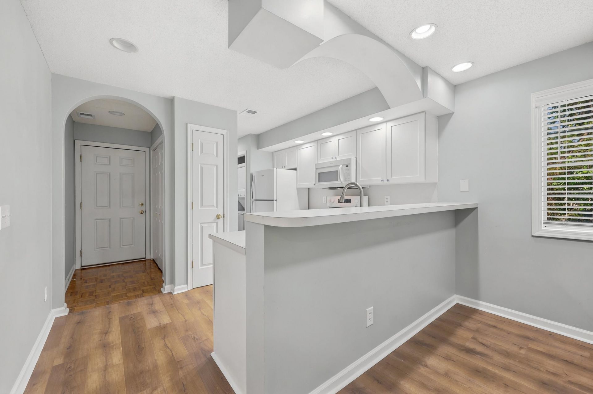 4416 Eastport Blvd. Photo 8